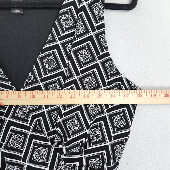 WHBM Dress Womens 6 Black White Geometric Print Sleeveless Casual V Neck - Picture 4 of 11
